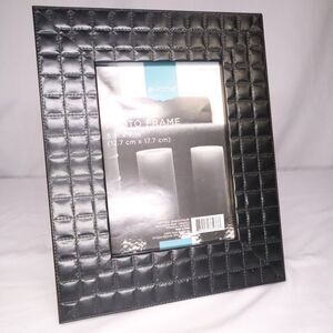 Picture Photo Frame Tufted Faux Leather Design 5x7 opening & 8.5"x10" over all